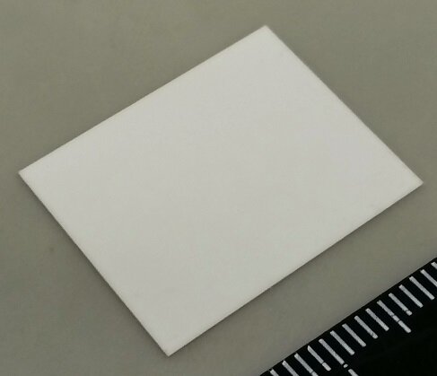 Подложка керамическая теплопроводящая из оксида алюминия Al2O3. ТО220 0.25 мм. (без отверстия)
