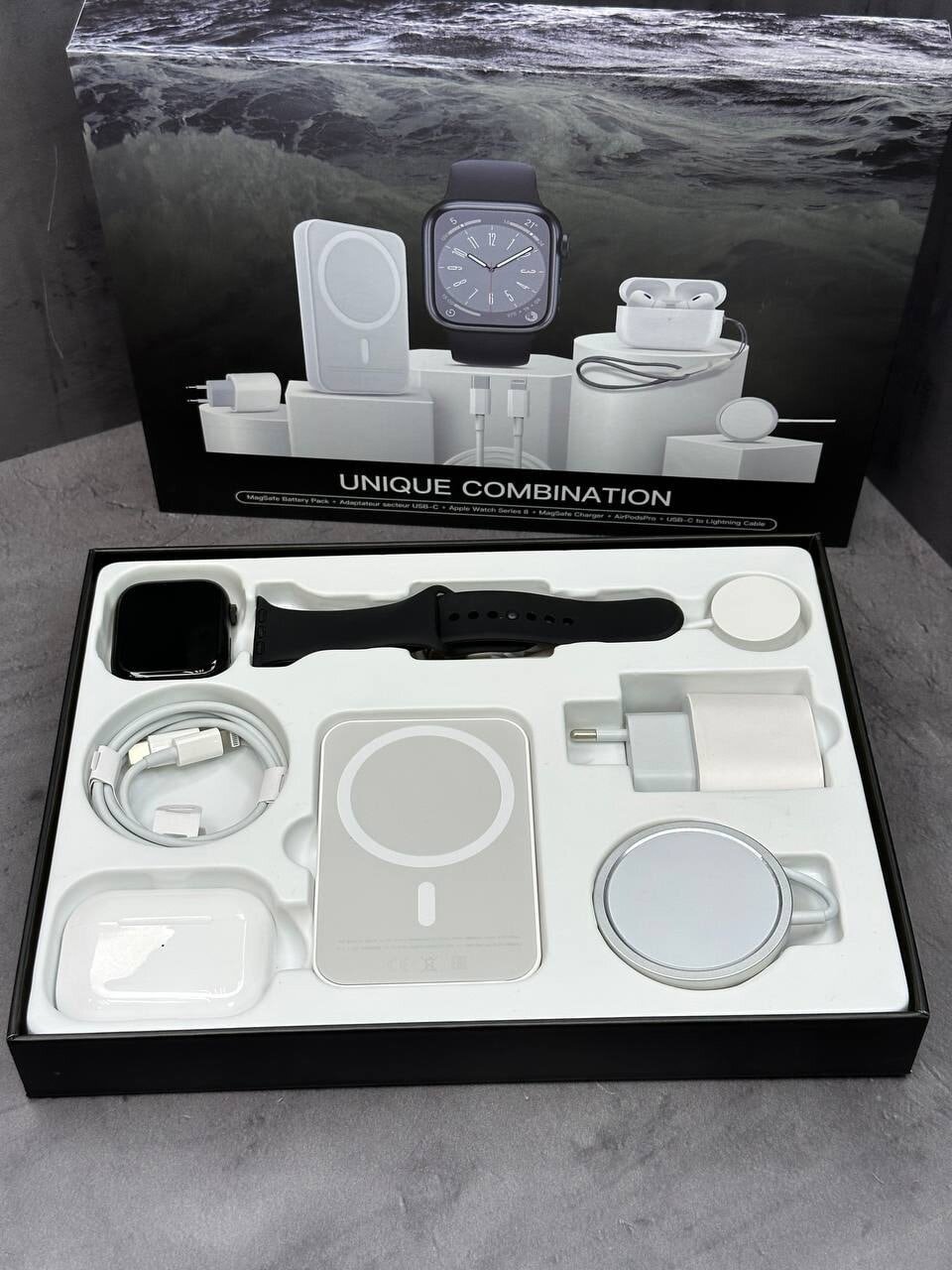 Подарочный набор DT100 Смарт часы "6 в 1" Совместим с iOS и Android, Смарт часы 8, Внешний АКБ, Адаптер 20W, AirPods, БЗУ MagSafe, Кабель Lightning