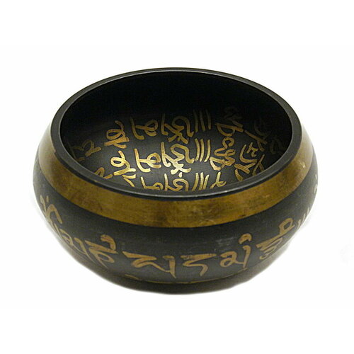 Тибетские поющие чаши – мелодия успеха и гармонии Триратна Поющая чаша литая 11-12 см SB04