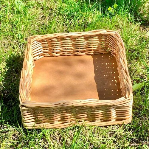 Корзина для хранения. Плетеный лоток 30х30х10 см. Лоза.