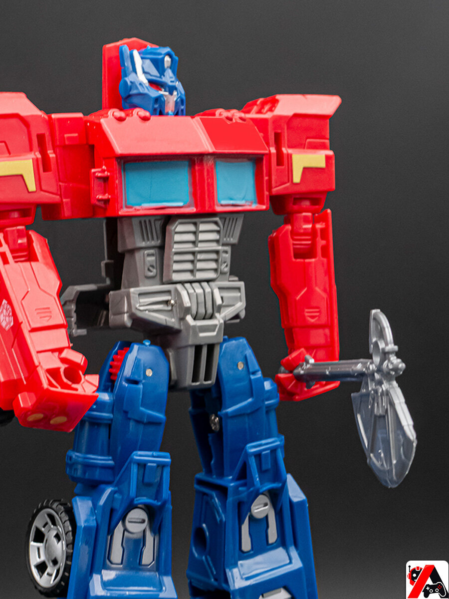 Робот-трансформер Оптимус Прайм G1 — фото 1