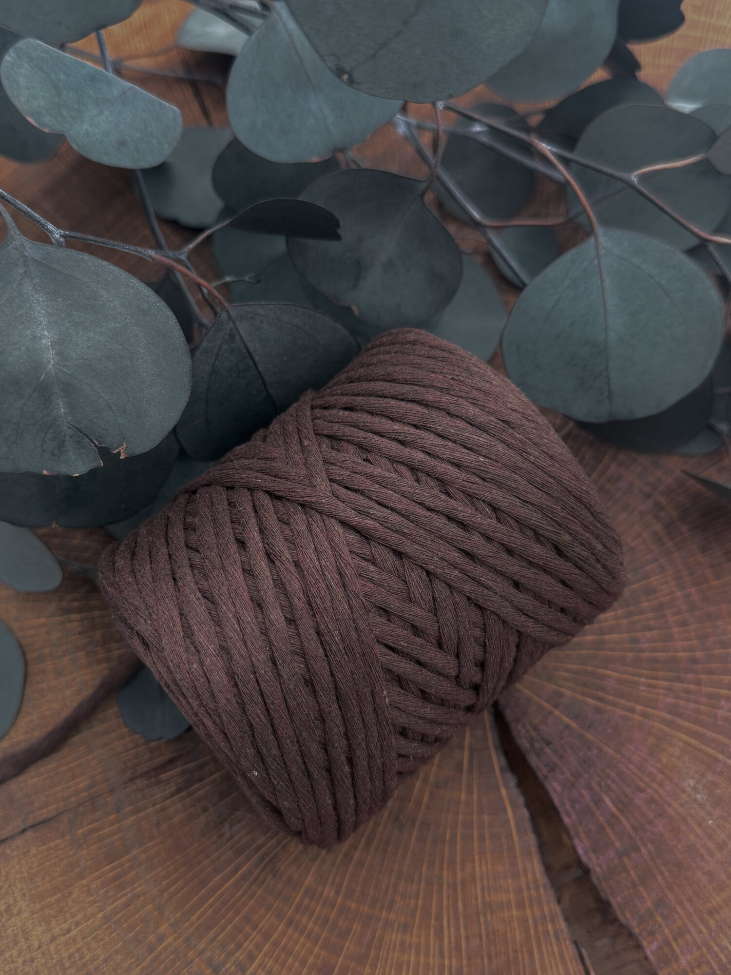 Шнур для макраме Dolly Hobby 80% хлопок 100м/ 3мм/ шоколадный — фото 1