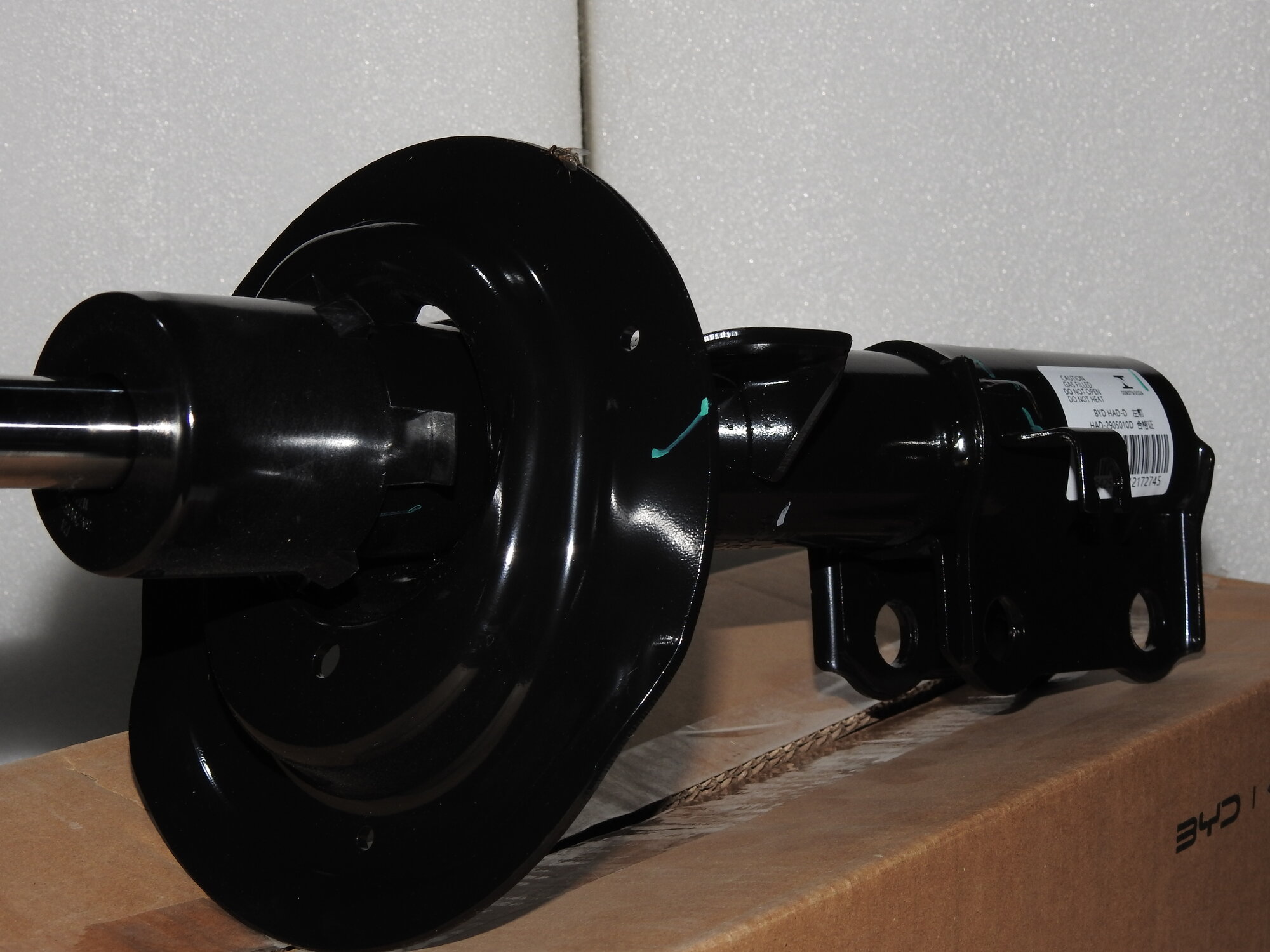 Демпфер амортизатор, левый передний, для BYD Chazor, Оригинал — фото 1