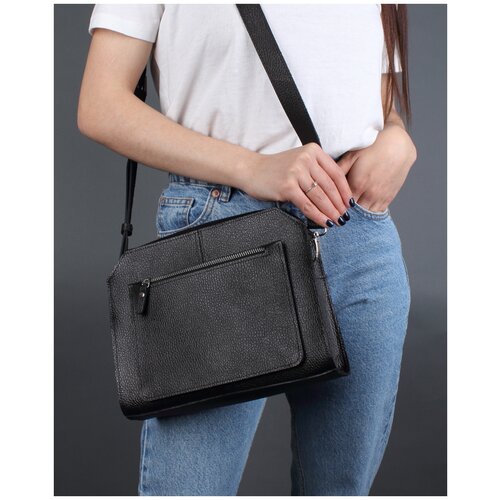 фото Женская сумка кросс-боди a017 black grain черная divalli