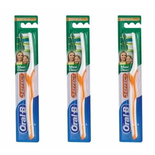 Oral-B Зубная щетка 3-Эффект Maxi Clean, средняя жесткость, 3 шт.