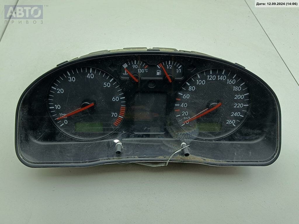 Щиток приборный (панель приборов) Volkswagen Passat B5