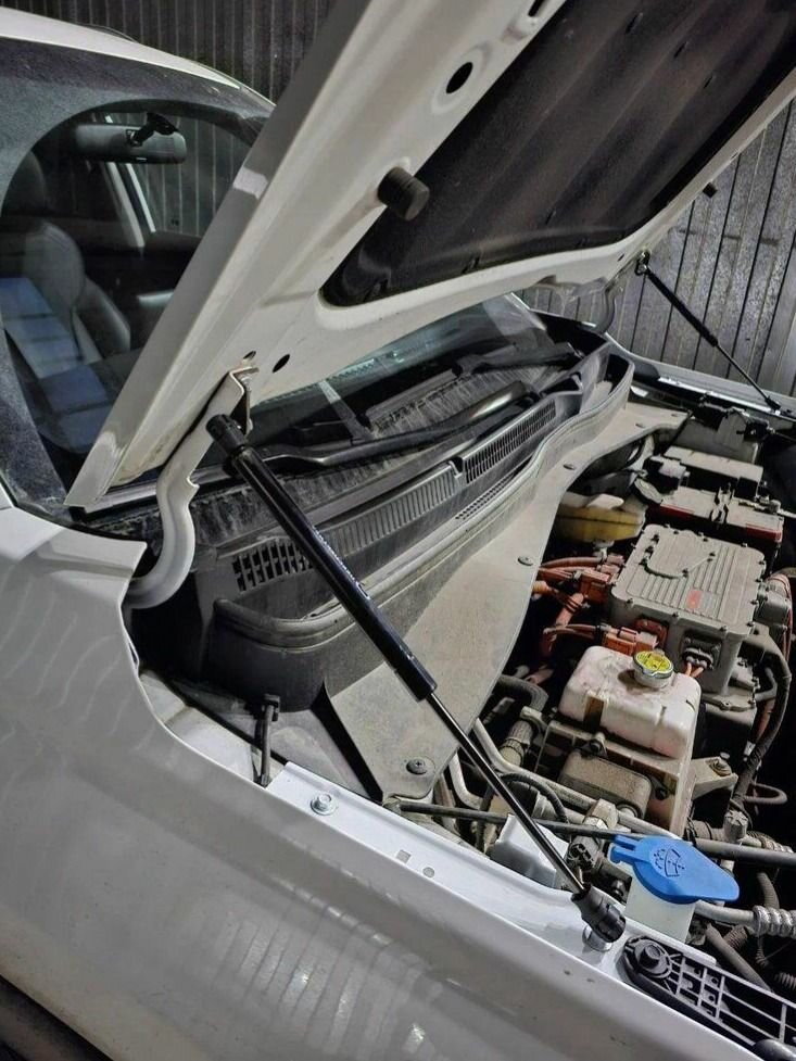 Газовые упоры капота для Москвич 3, JAC JS4, JAC J7 без сверления, комплект — фото 1