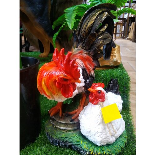 Садовая фигура Петух с курицей (Н-40, L-26cм), декоративная фигурка для сада и дачи