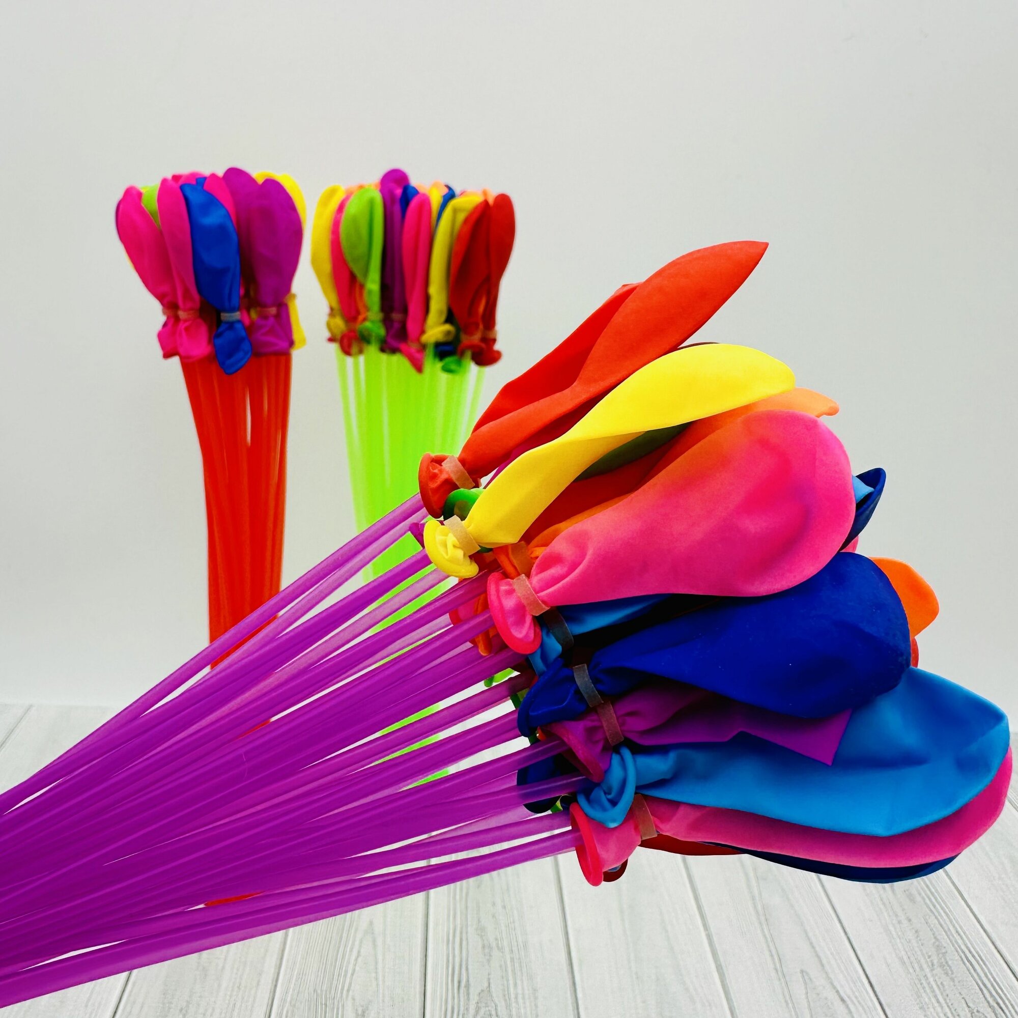 Шарики с насадками для водных бомбочек. 111 шт. — фото 1