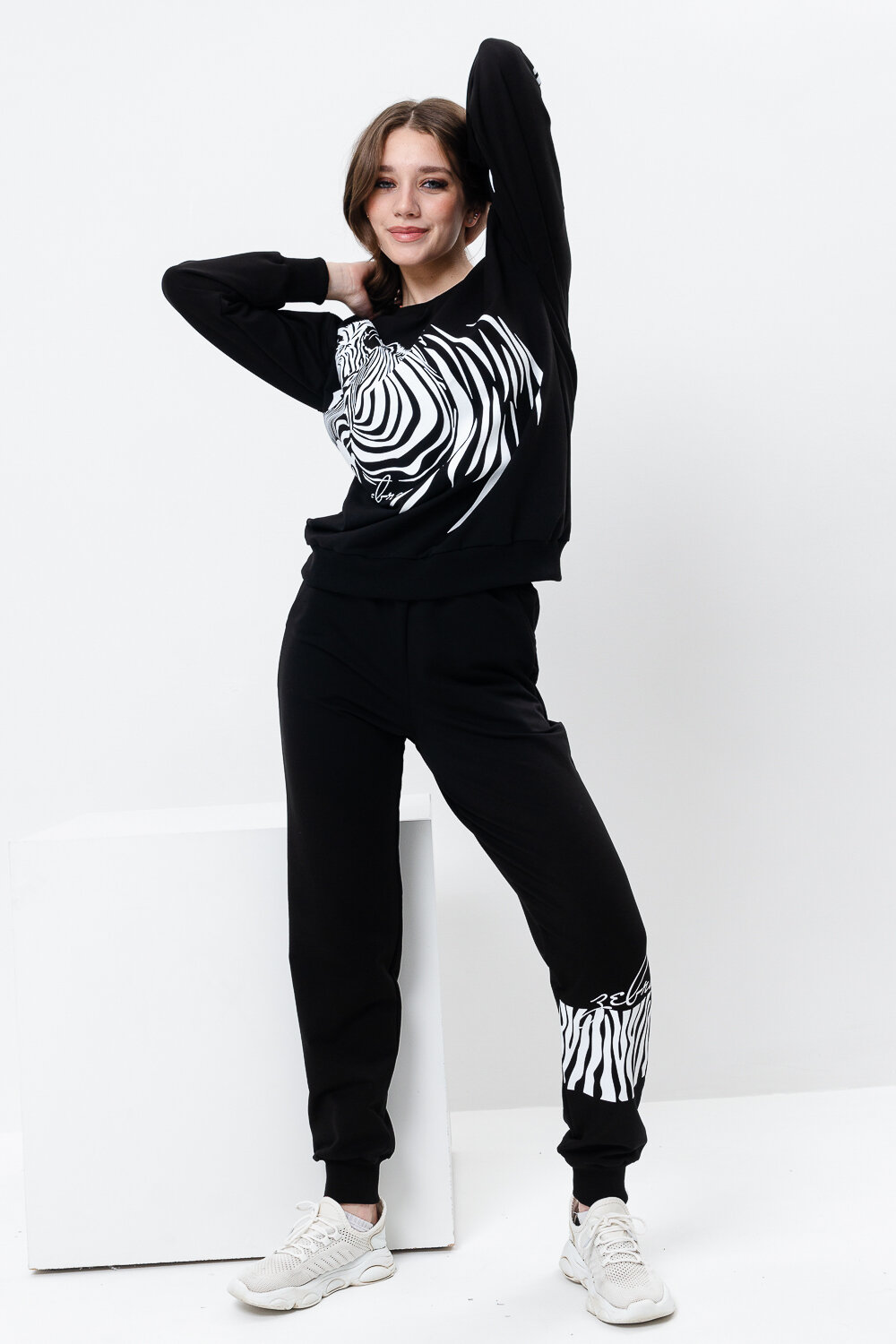 Костюм спортивный Натали Суслова, размер 50, черный — фото 1