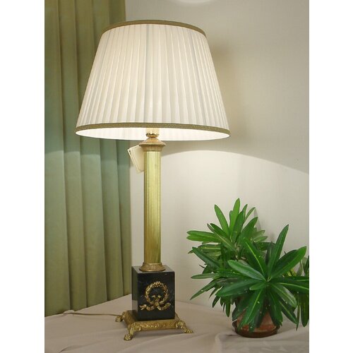 Лампа настольная интерьерная на бронзовом основании с тканевым абажуром