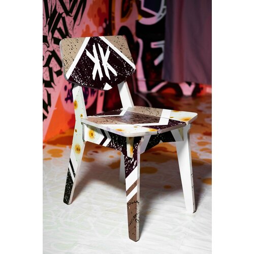 Стул дизайнерский для кухни квик клик со спинкой деревянный