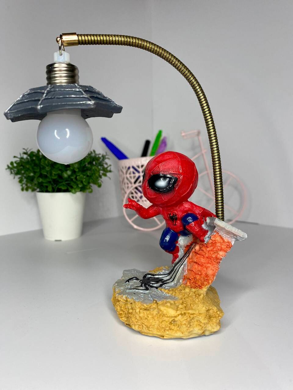 Детский светильник-ночник Человек-паук / Милые штучки для уюта - фотография № 11