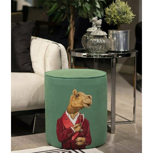 Пуф AdaWall верблюд в классическом костюме