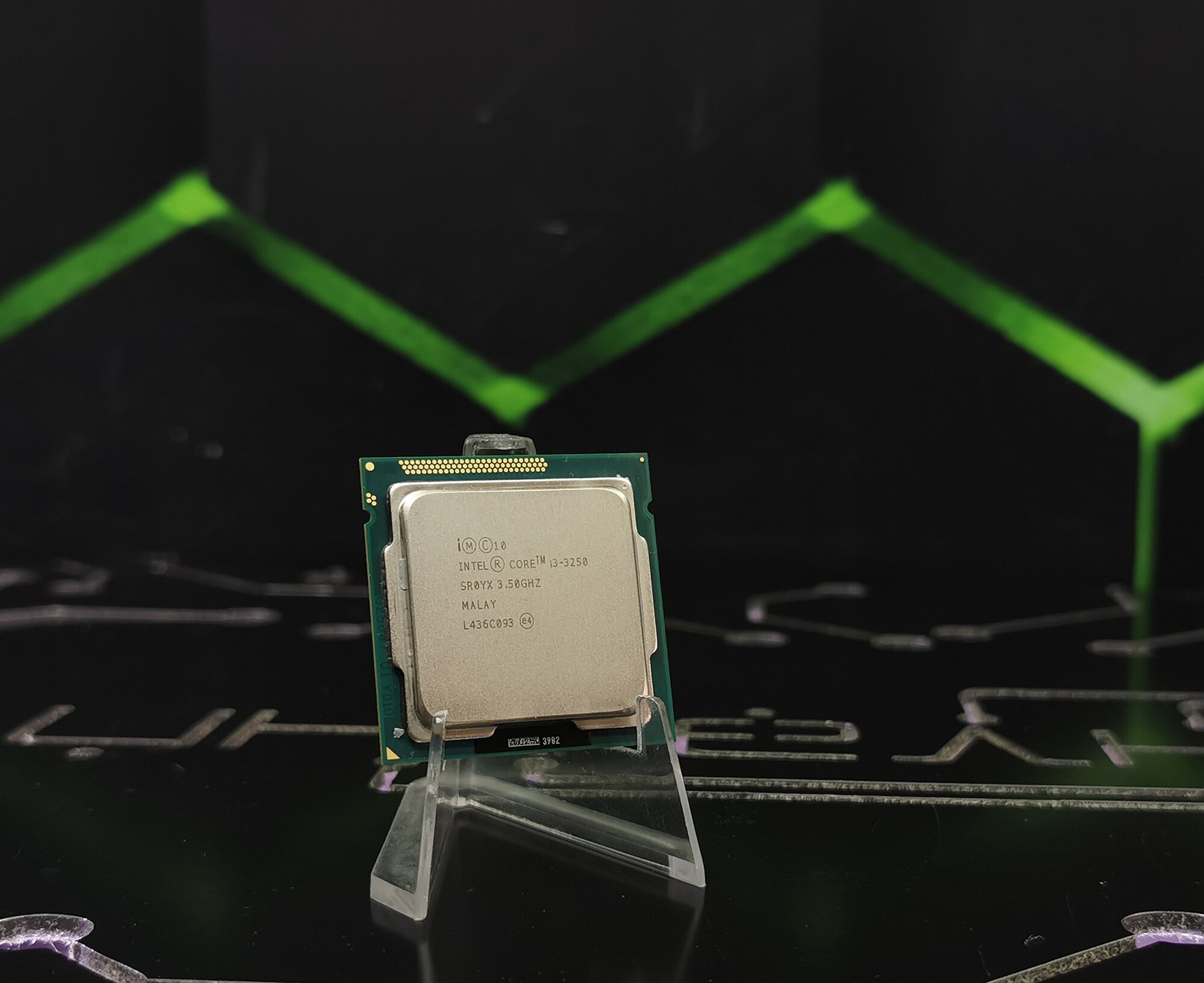 Процессор Intel Core i3-3250 Ivy Bridge LGA1155, 2 x 3500 МГц, OEM