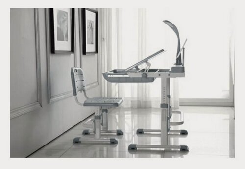 Изображение товара Растущий стол парта трансформер для школьника LOTT L-Amigo -комплект стул, лампа, подставка книг, коврик, ширина 80см