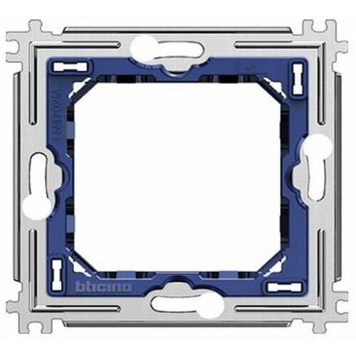 LivingLight Суппорт металлический на 2 модуля на захватах | код LN4702MG | BTicino (5шт. в упак.)