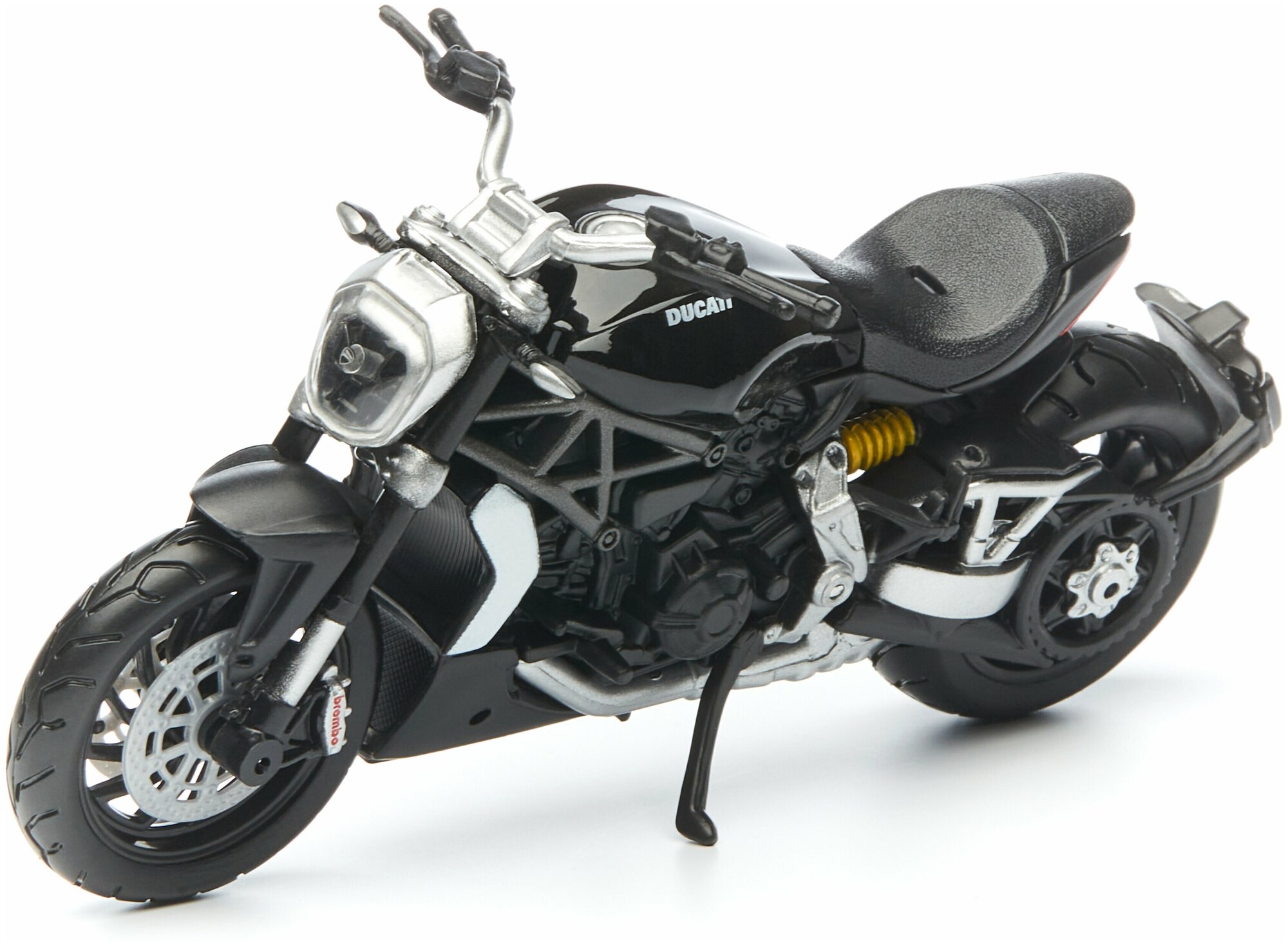 Bburago мотоцикл коллекционный 1:18 "CYCLE XDIAVEL S DUCATI"