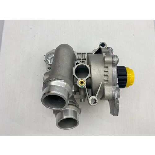 Помпа с термостатом Skoda Octavia A5 1.8 Алюминий