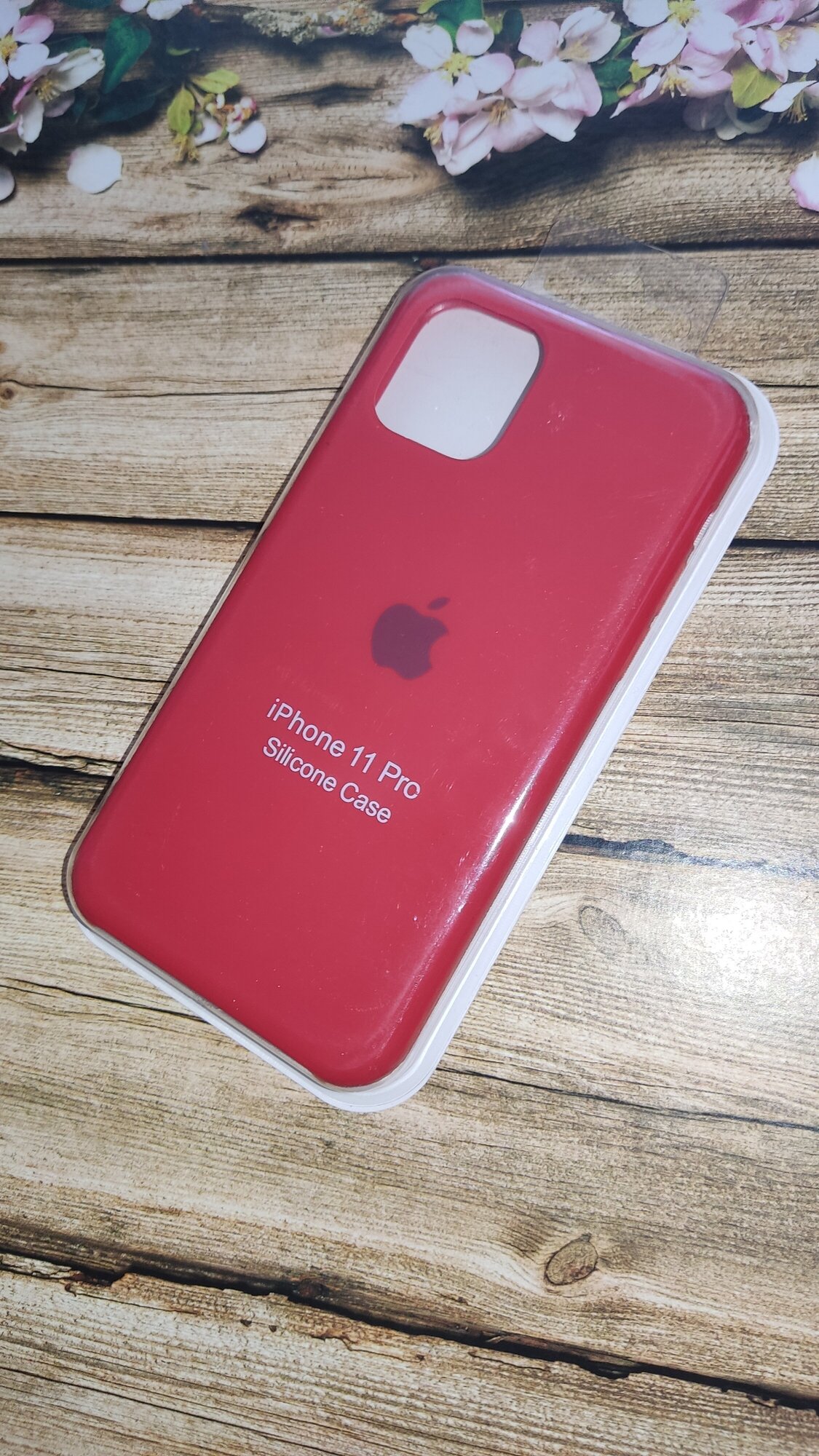 Силиконовый чехол-накладка для iPhone 11 Pro, красный, с микрофиброй внутри