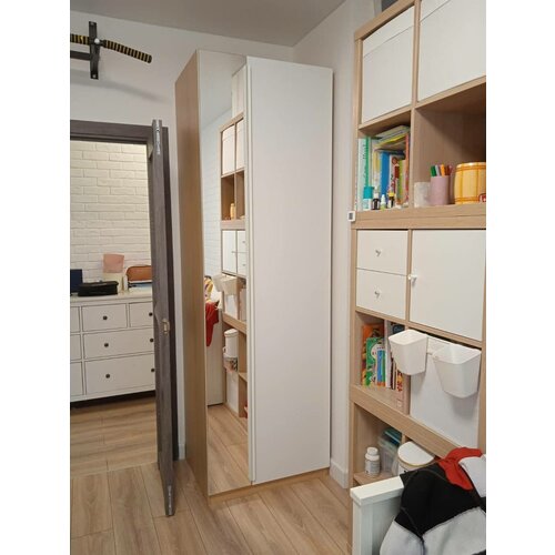 Зеркальная дверь Викедаль совместима со шкафами Пакс / 25х229 см / Цвет Белёный Дуб / Без петель / Без ручек /