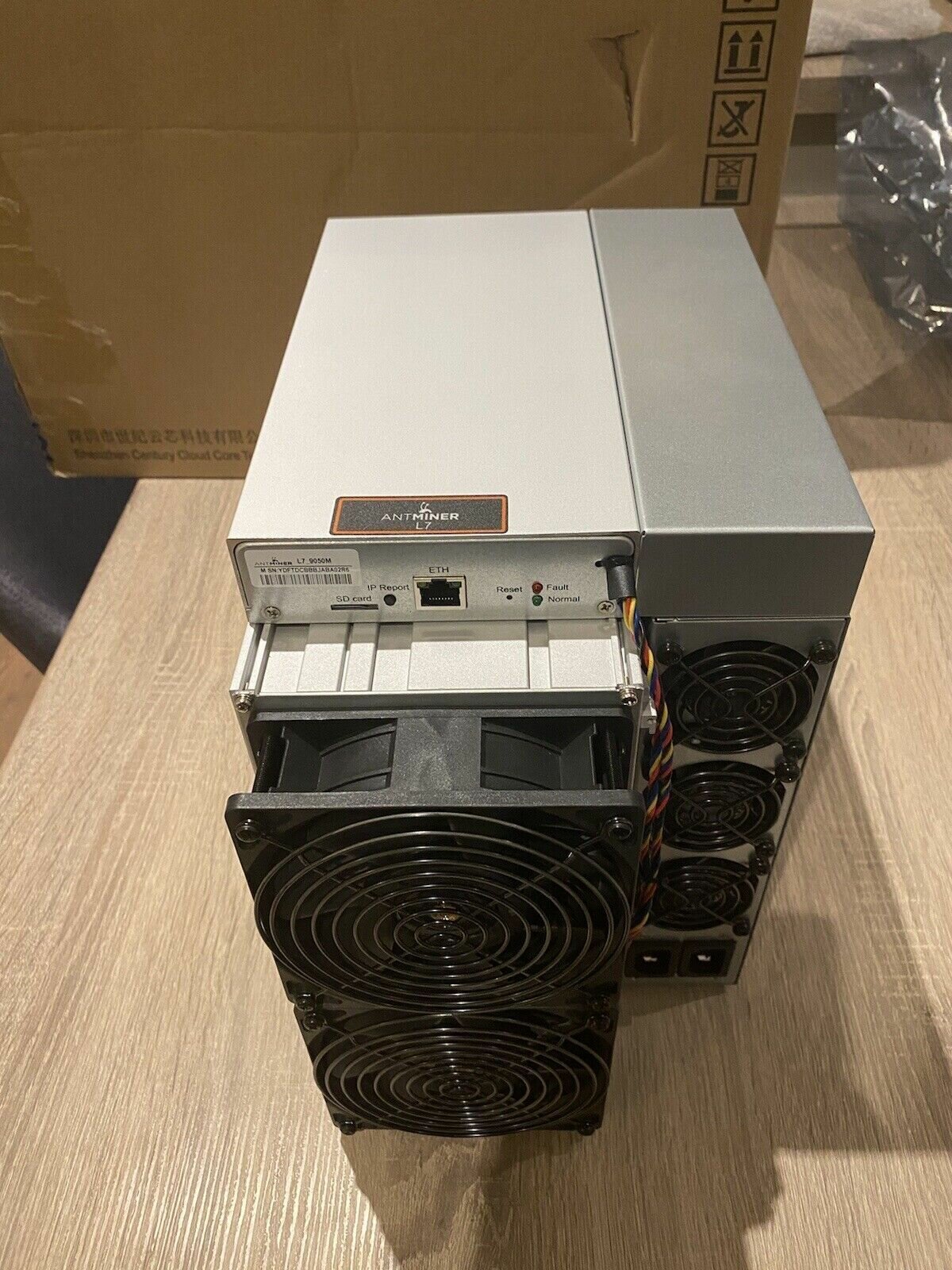 Antminer L7 9050 Mh/s