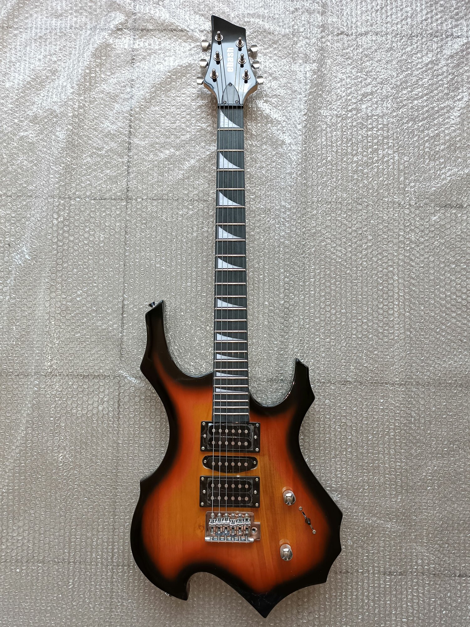 Электрогитара (гитара электрическая) G500 E-BASH черно-оранжевый