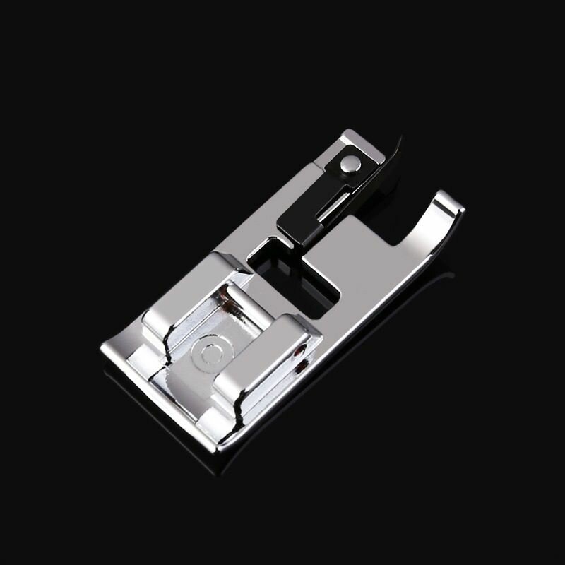 фото Лапка оверлочная для обметывания края с зубчатой перекладиной, краеобметочная / ширина зиг зага до 5 мм. / для швейной машины