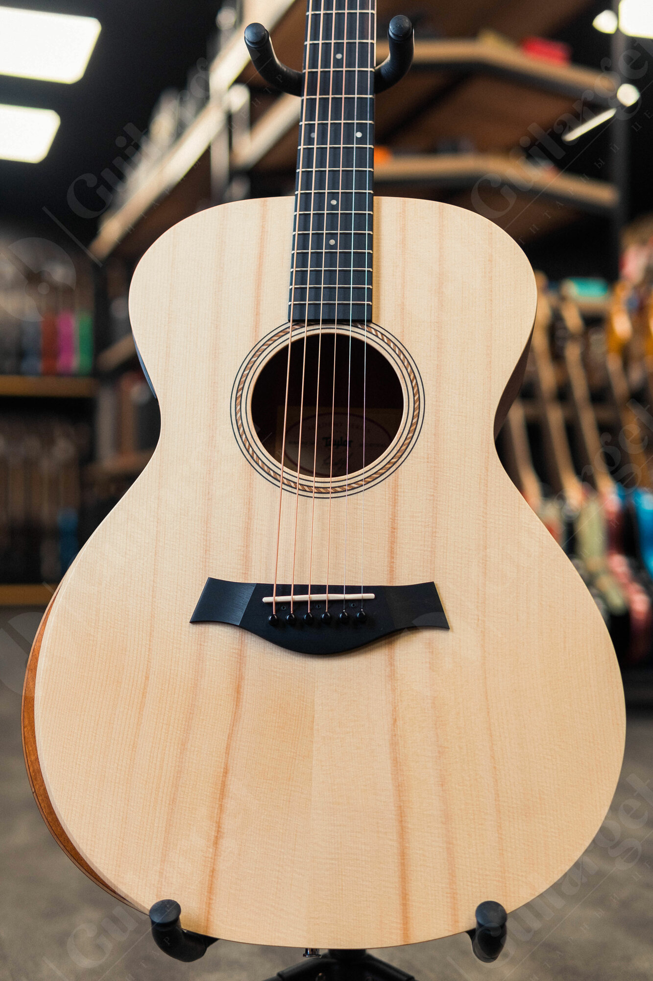 Электроакустическая гитара Taylor Academy 12e с чехлом — фото 1