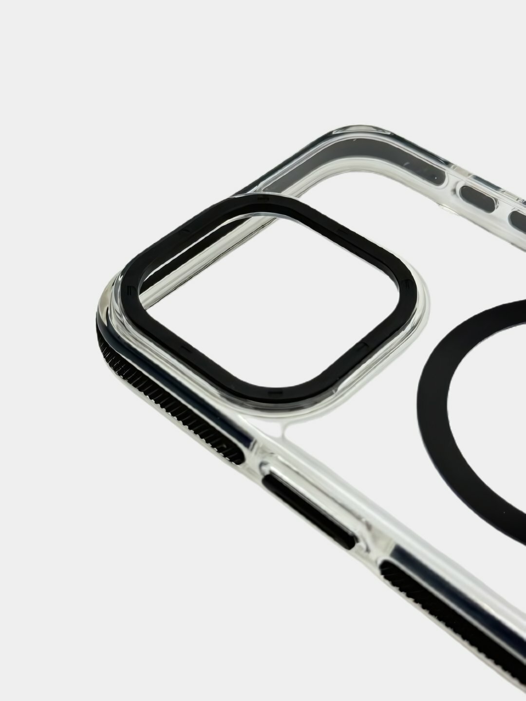 Чехол для iPhone 15Pro Max стеклянный, силикон Благодаря увеличенной толщине он обеспечивает дополнительную защиту от сильных ударов — фото 1