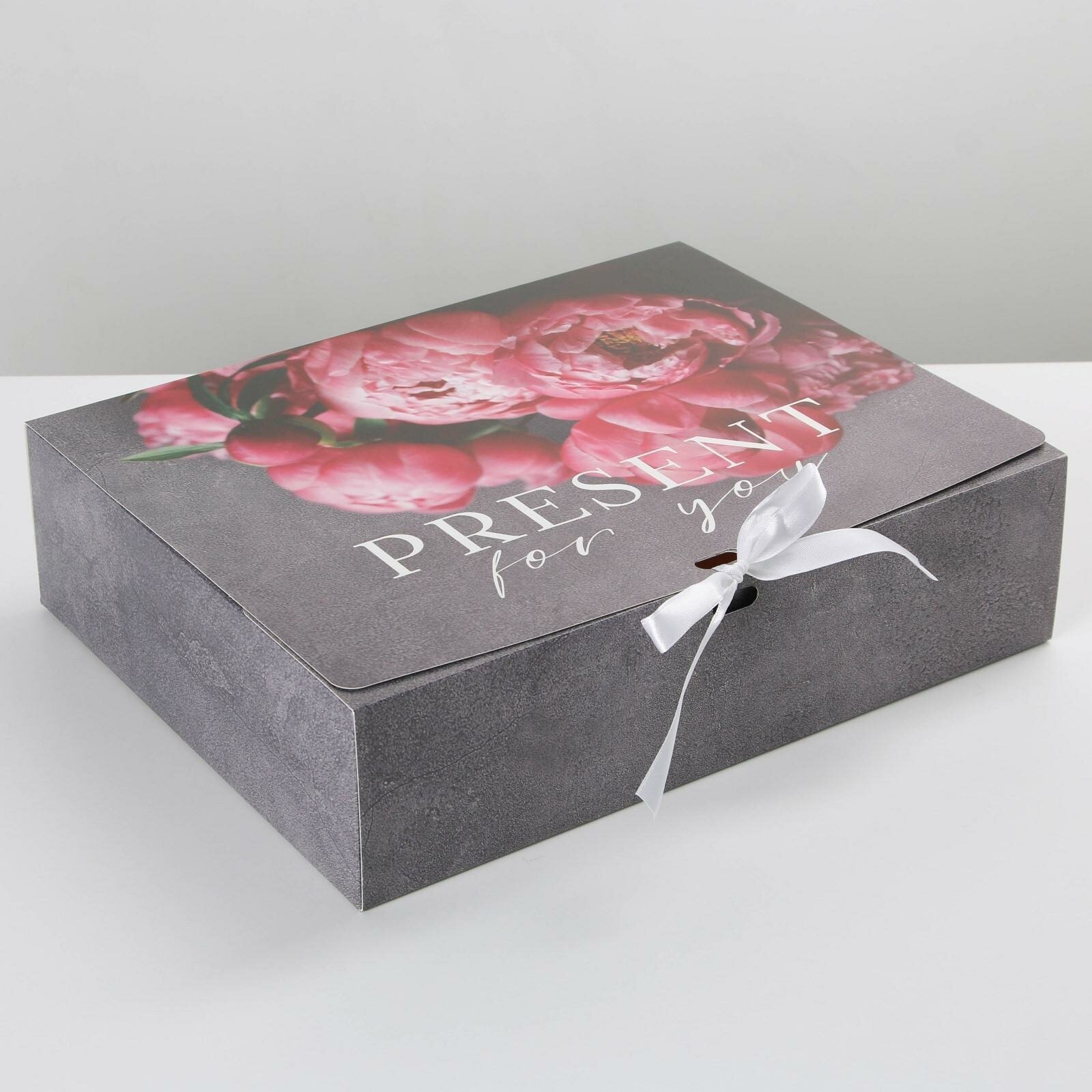 Коробка складная подарочная 7120080 «Present», 31 × 24,5 × 9 см