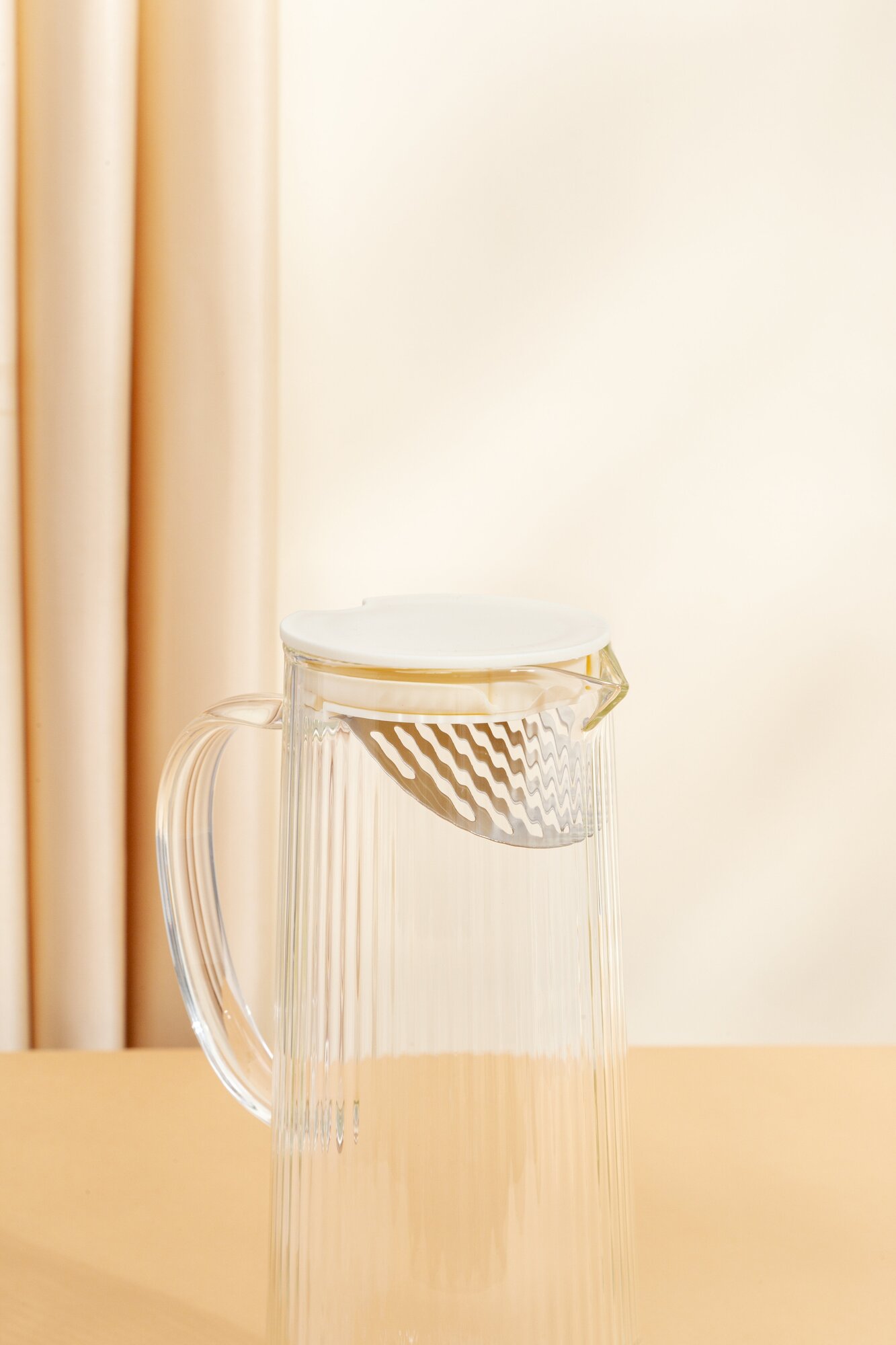 Кувшин для воды UR HOME для напитков, стеклянный с крышкой, термостойкий