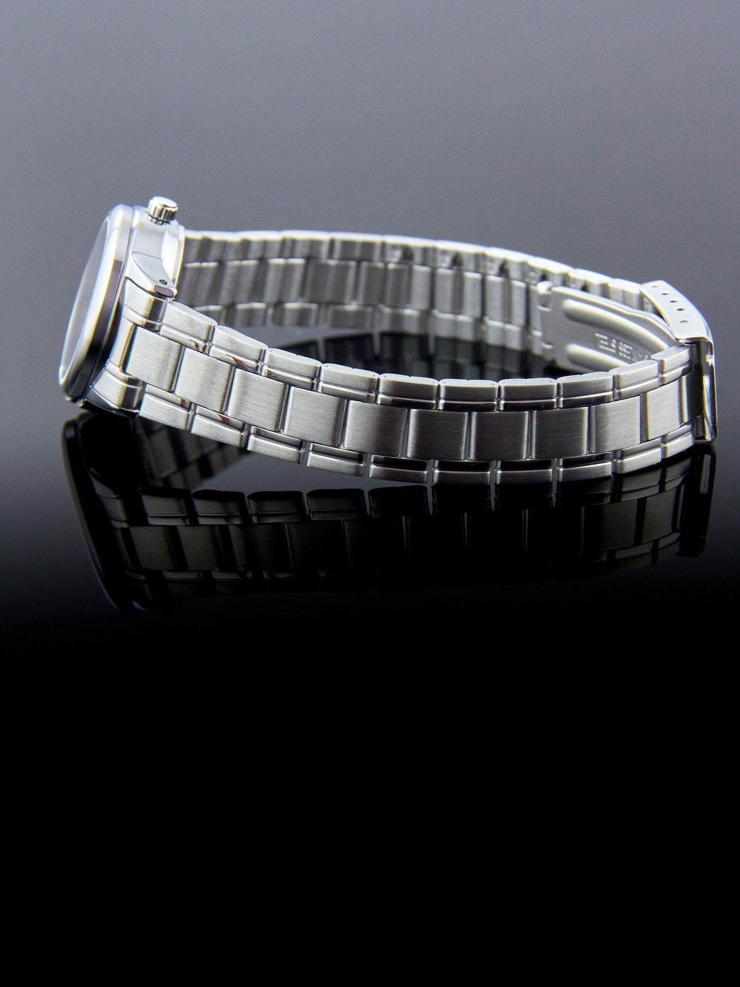 Наручные часы CASIO Классика, хром — фото 1