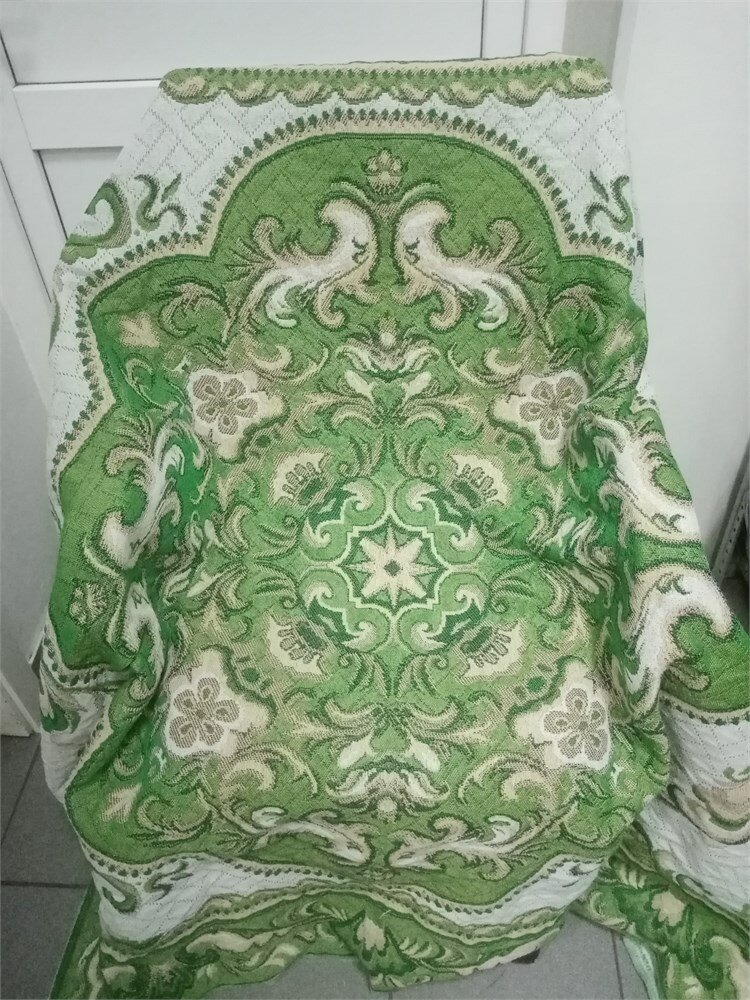 Покрывало гобеленовое высокой плотности 