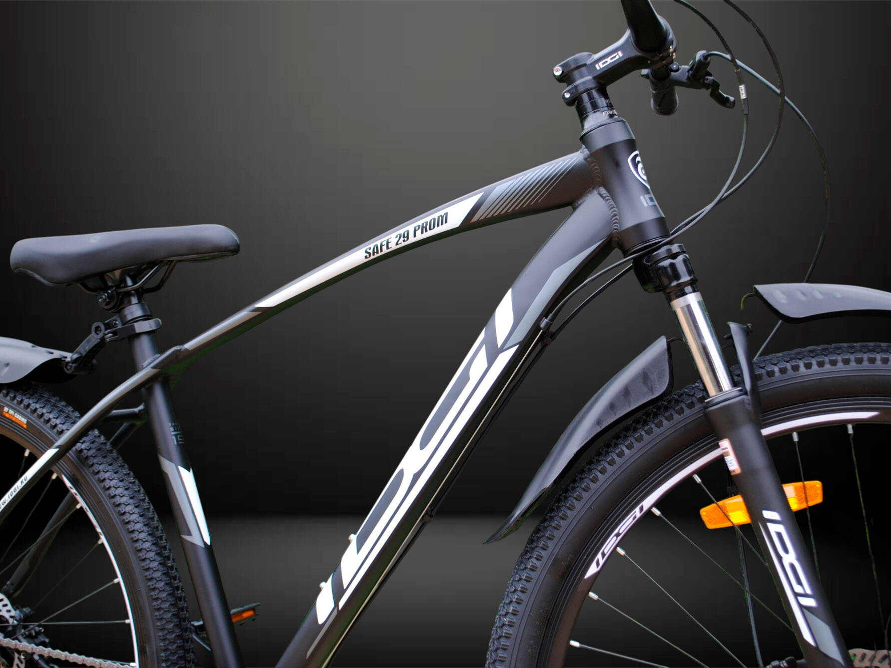 Велосипед горный IDGI SAFE 29HD-Black-white, Shimano Altus, Кассета, Гидравлика, 21 дюймов