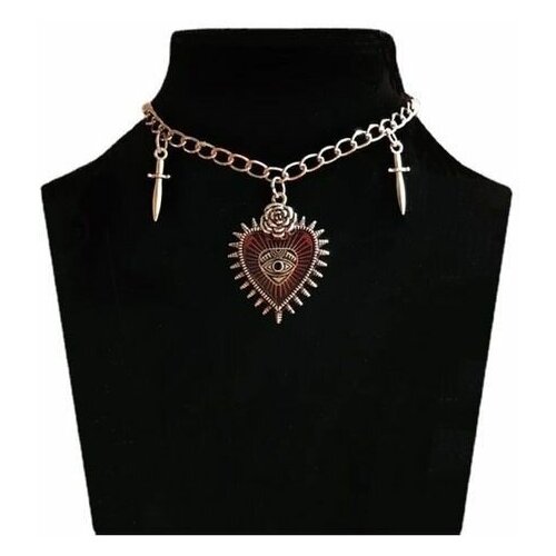 Ожерелье с кулоном в виде сердца