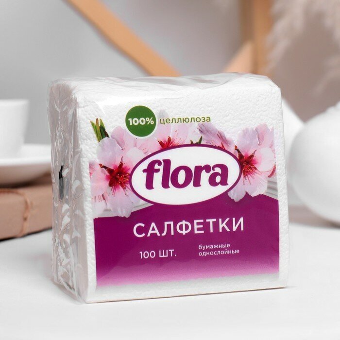 Салфетки бумажные 24х24, белые 100л FLORA - фотография № 4