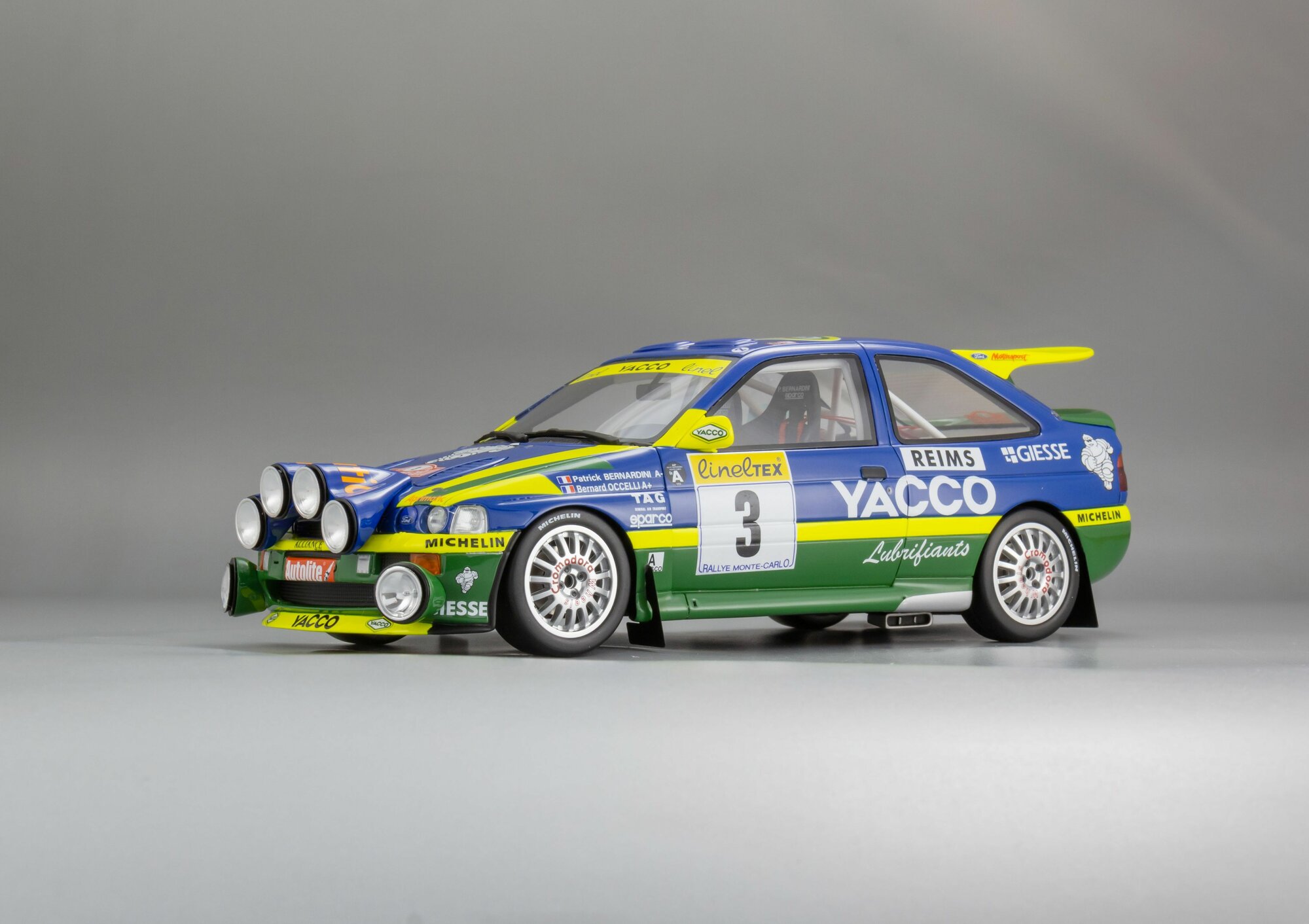 Масштабная модель Ford Escort RS Cosworth — фото 1