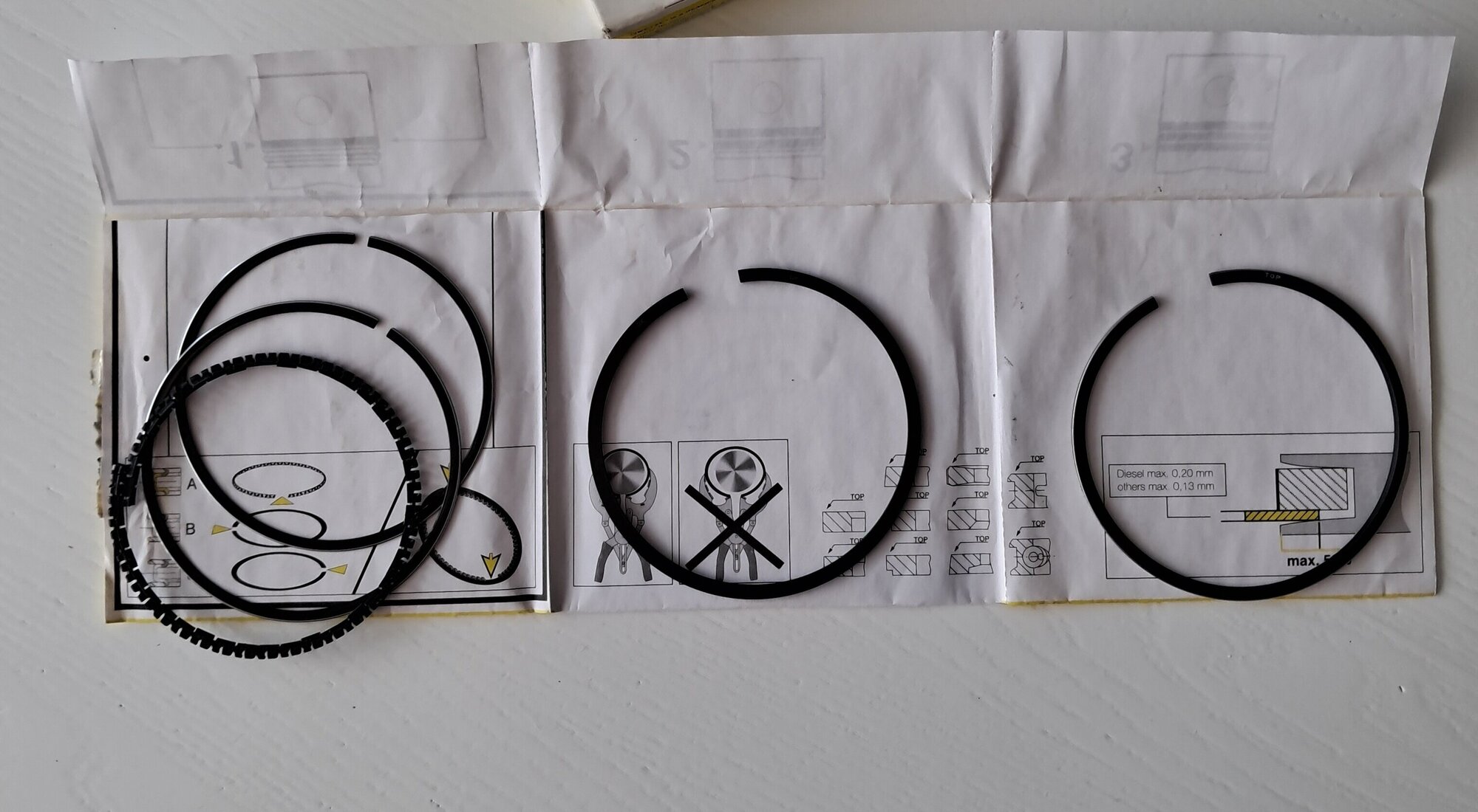 фото Комплект поршневых колец арт. 0820880700