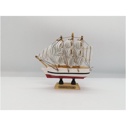 Корабль-парусник сувенирный, белый, 12 см(А)