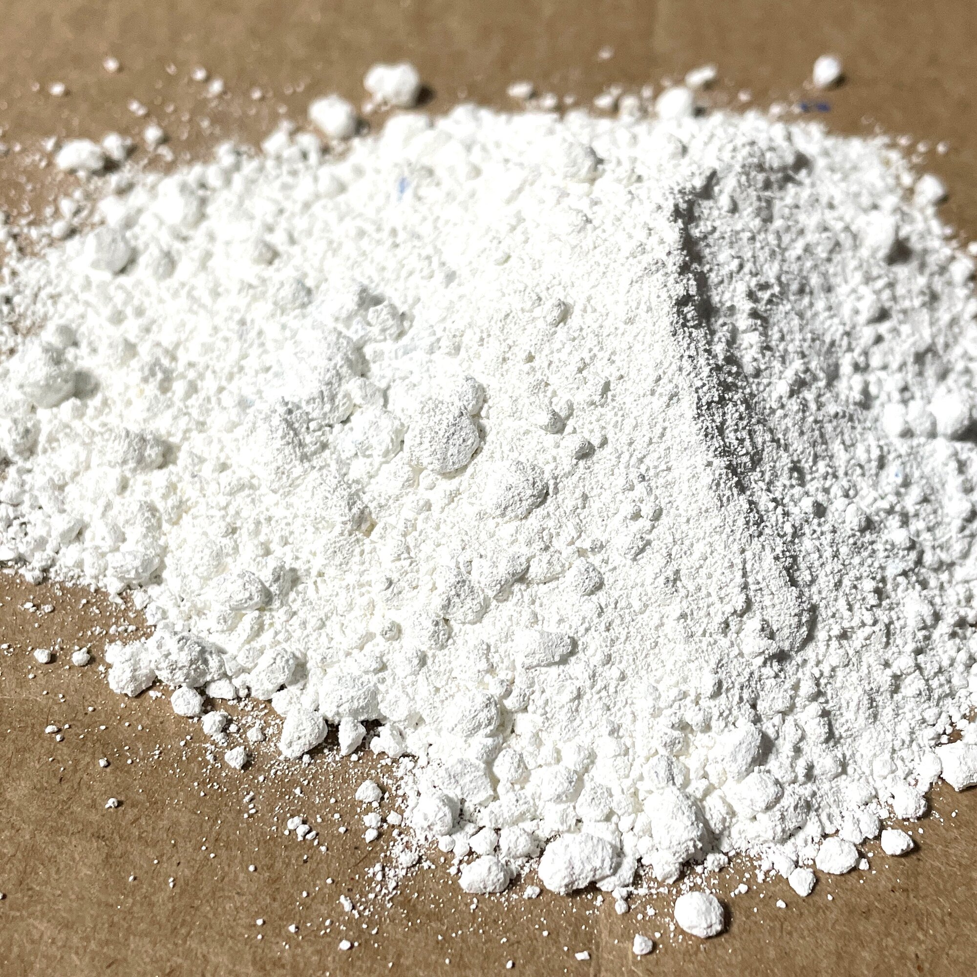 Пигмент диоксид титана белый / TITANIUM DIOXID, для бетона, гипса, эпоксидной смолы, красок, творчества - 100 гр - фотография № 7