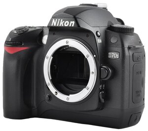 Фотоаппарат Nikon D70s Body