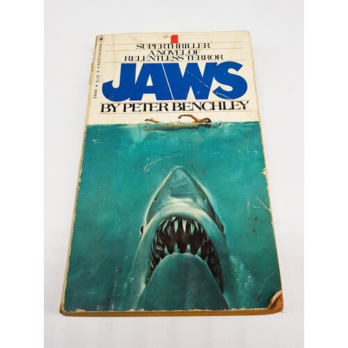 "Jaws (Челюсти)". Peter Benchley (Питер Бенчли)