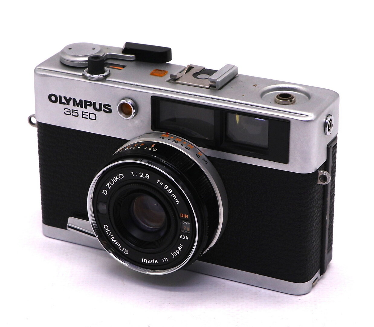 Olympus 35 ED (Japan, 1976)