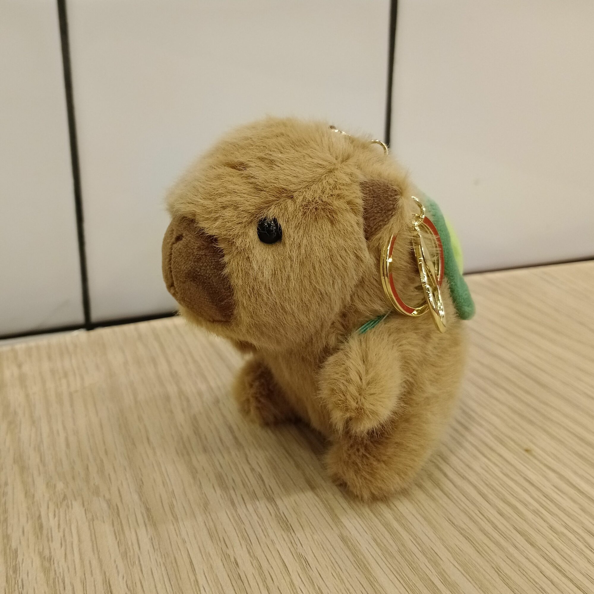 Капибара игрушка брелок поет песню