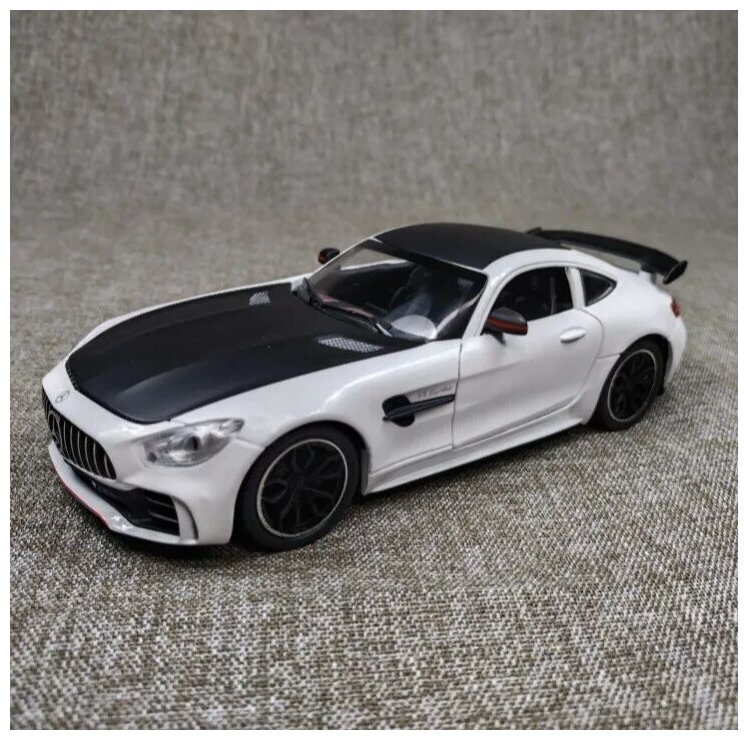   Mercedes-Benz GT3 1:24 21 