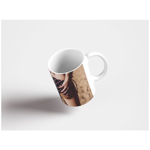 фото Кружка "зад, бикини, тело 320 мл. белая lotsprints