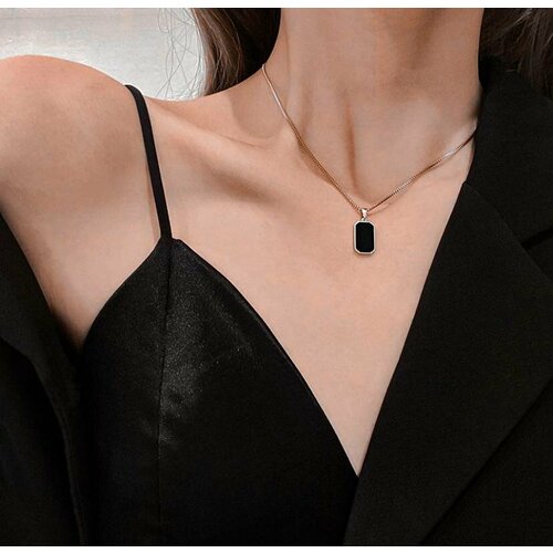 Колье Kinfolk, оникс, длина 45 см, белая