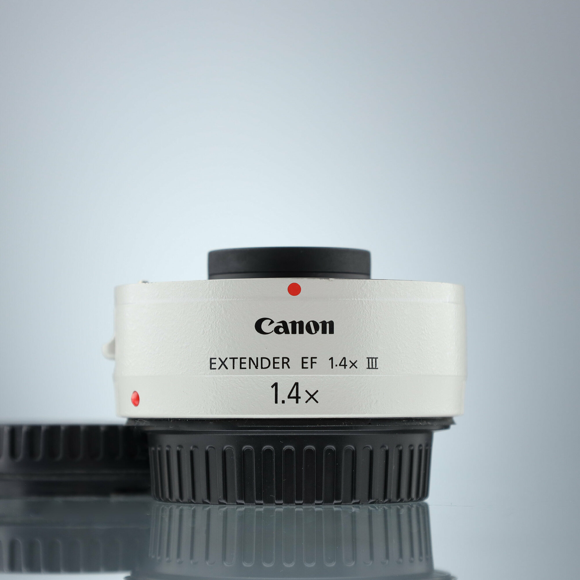 Телеконвертер Canon Extender EF 1.4x III