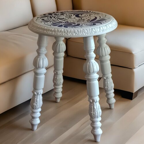 Табурет для интерьера в стиле эклектика ручная работа резные ножки дизайн по мотивам Гжель вес табурета 42 кг 36500₽